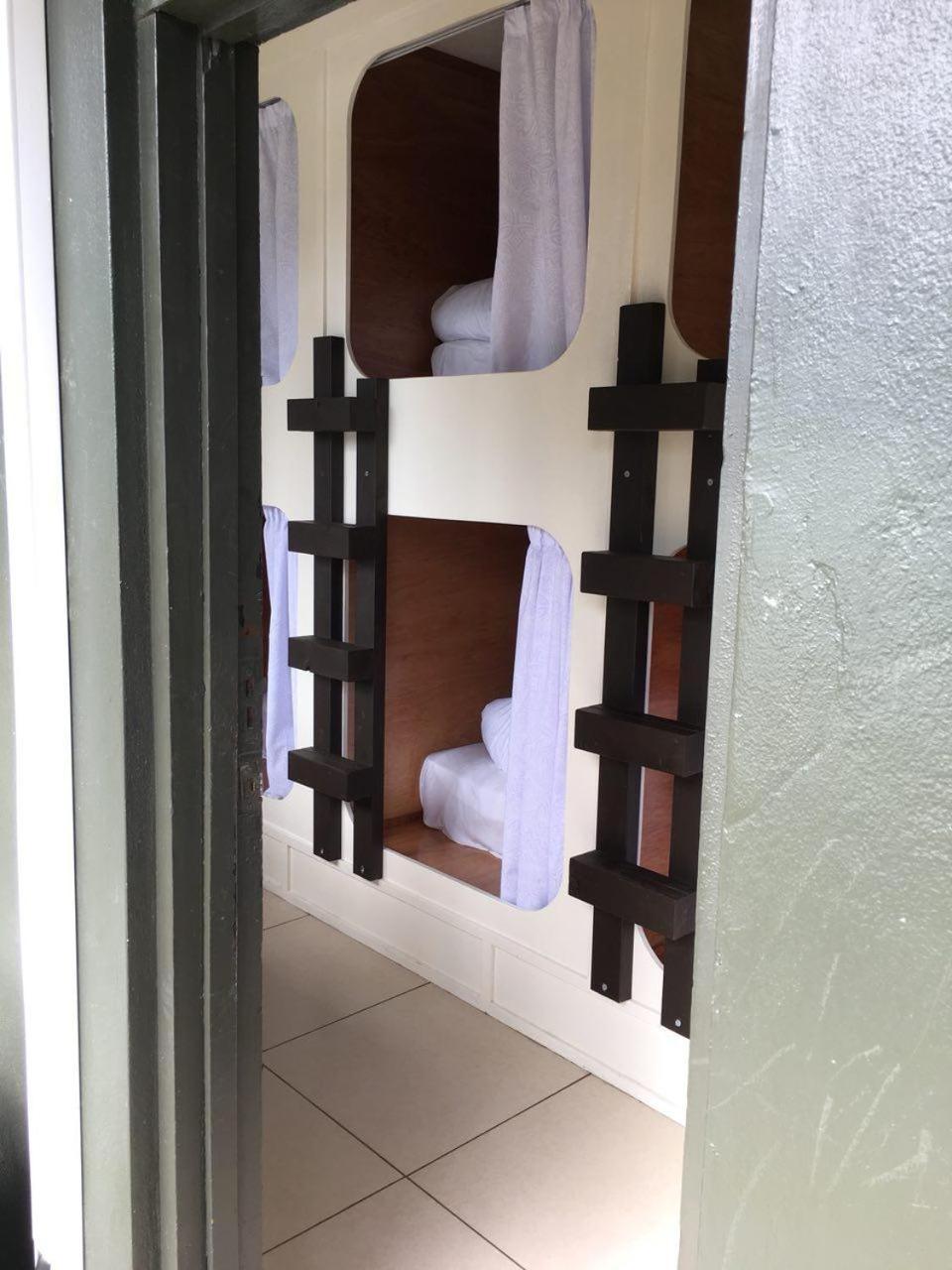 Bamboo Backpackers Hostel Nadi Room photo