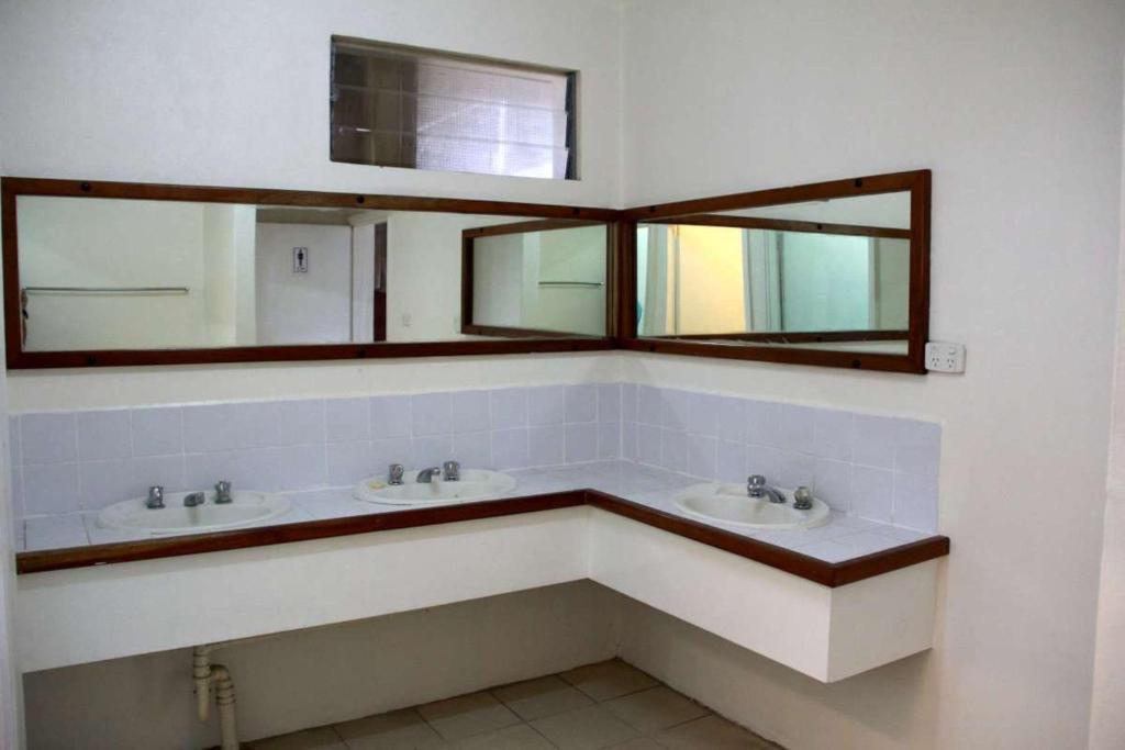 Bamboo Backpackers Hostel Nadi Room photo