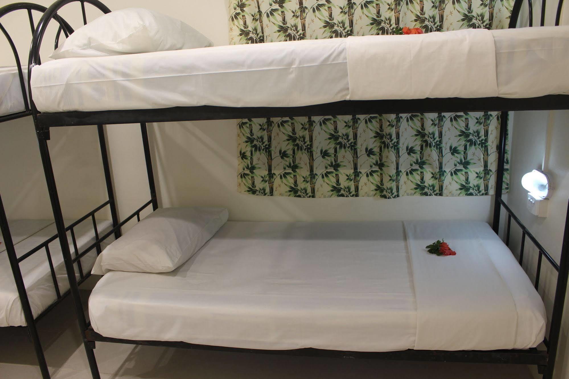 Bamboo Backpackers Hostel Nadi Exterior photo