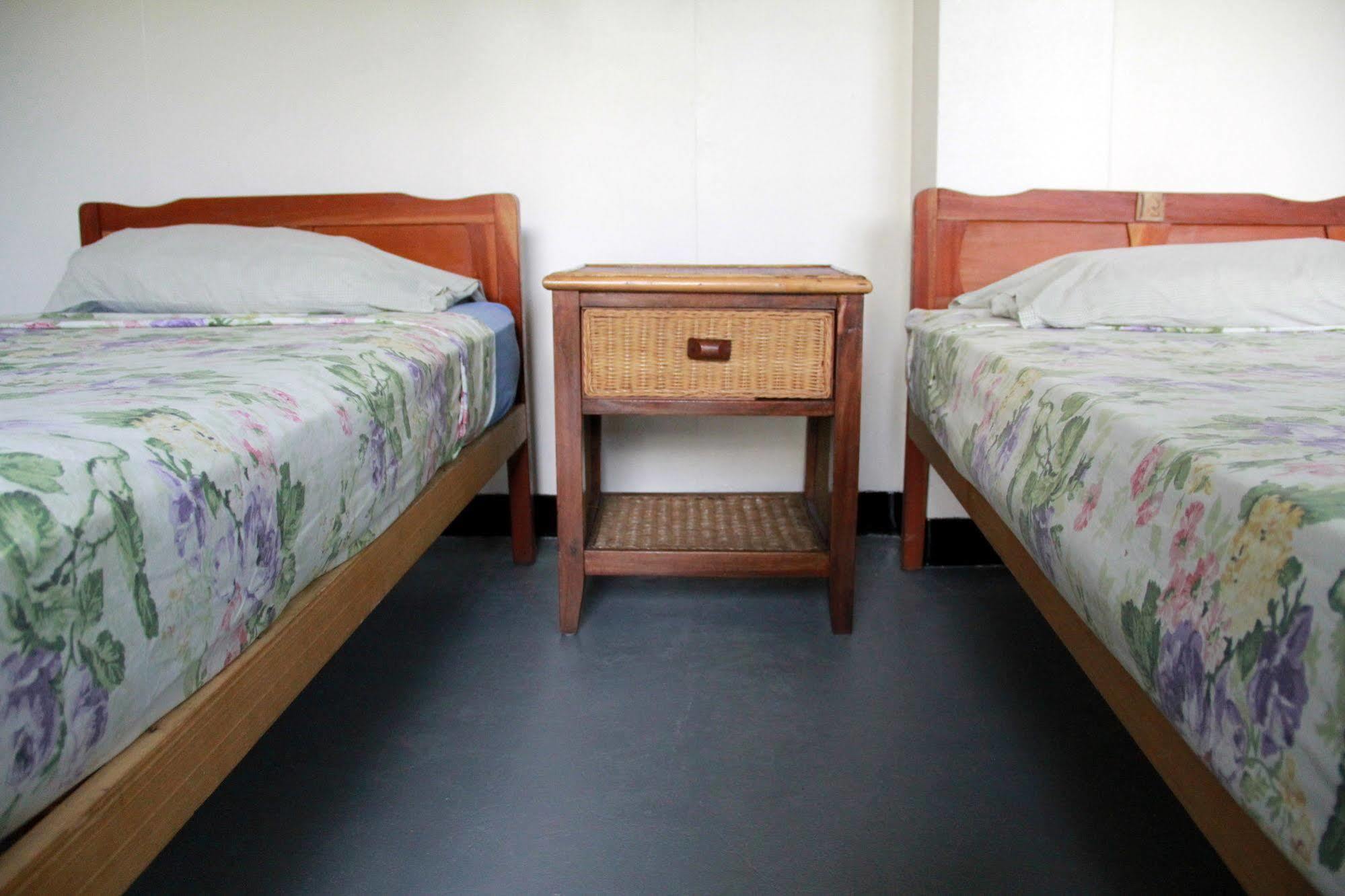 Bamboo Backpackers Hostel Nadi Exterior photo